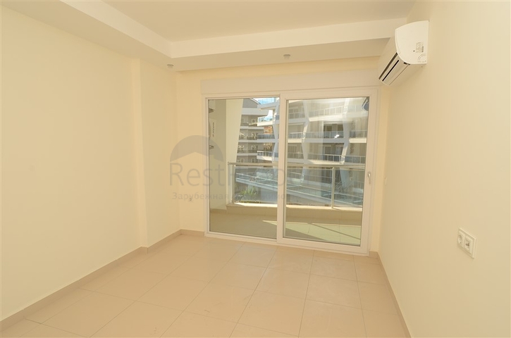 شقة بتخطيط 1+1 ضمن مجمع حديث في منطقة أوبا – ألانيا