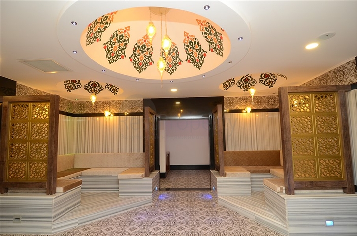 شقة بتخطيط 1+1 ضمن مجمع حديث في منطقة أوبا – ألانيا