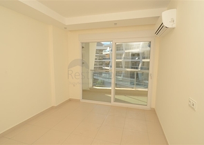 شقة بتخطيط 1+1 ضمن مجمع حديث في منطقة أوبا – ألانيا