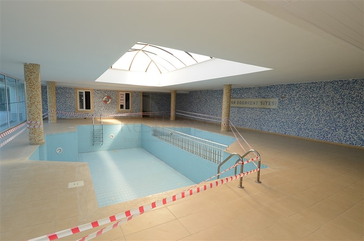 شقة واسعة ضمن مجمع سكني في منطقة أفسلار – ألانيا