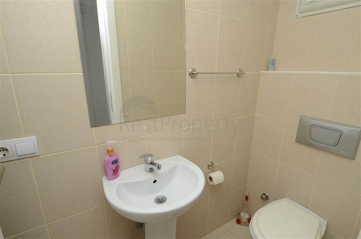 شقة واسعة ضمن مجمع سكني في منطقة أفسلار – ألانيا