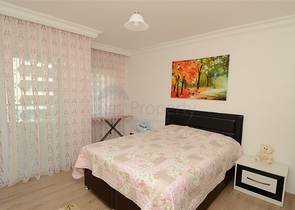 شقة واسعة ضمن مجمع سكني في منطقة أفسلار – ألانيا