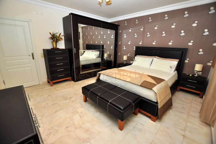 شقة مؤثثة بتصميم مميز في منطقة محمودلار – ألانيا