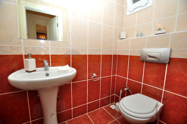 شقة مؤثثة بتصميم مميز في منطقة محمودلار – ألانيا