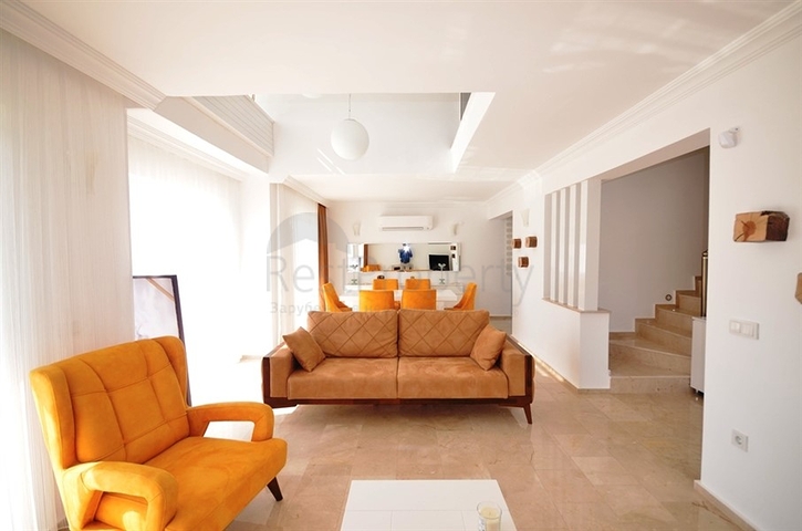 فيلا مؤثثة مميزة مع بركة سباحة خاصة وحديقة في فتحية.