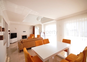 فيلا مؤثثة مميزة مع بركة سباحة خاصة وحديقة في فتحية.