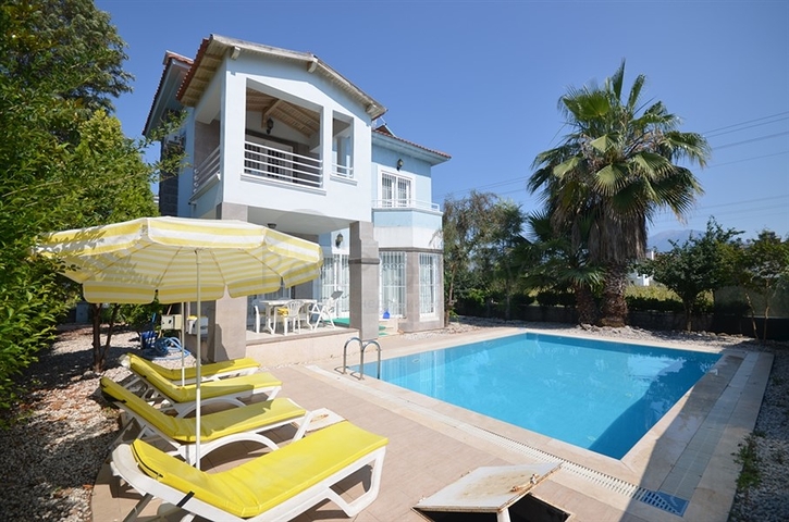 فيلا مؤثثة مع بركة سباحة خاصة في فتحية