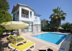 فيلا مؤثثة مع بركة سباحة خاصة في فتحية