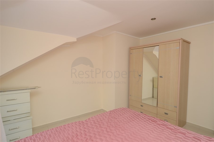 شقة بنتهاوس مؤثثة بسعر مناسب في منطقة اوبا – ألانيا