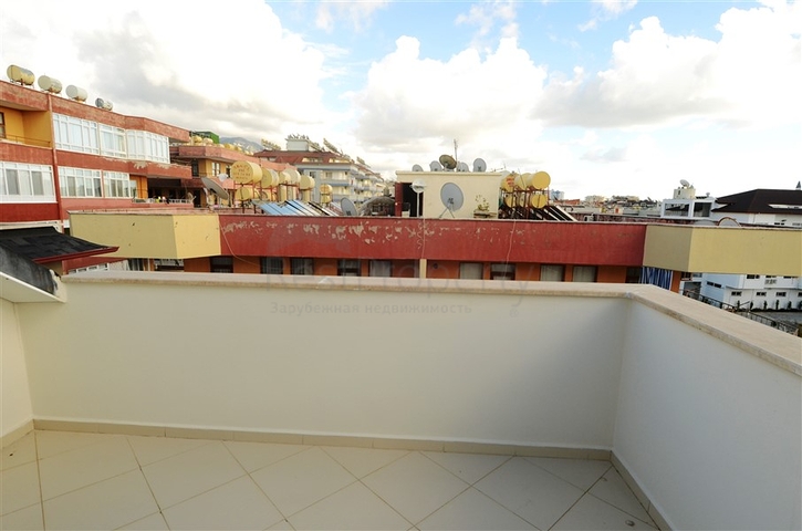 شقة بنتهاوس مؤثثة بسعر مناسب في منطقة اوبا – ألانيا