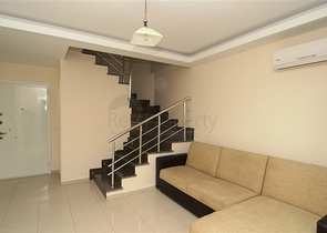 شقة بنتهاوس مؤثثة بسعر مناسب في منطقة اوبا – ألانيا