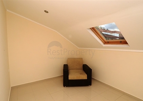 شقة بنتهاوس مؤثثة بسعر مناسب في منطقة اوبا – ألانيا