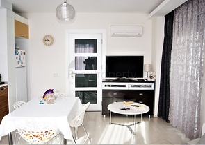 شقة بتخطيط 1+1 من قبل المالك في منطقة ليمان كونيالتي – أنطاليا