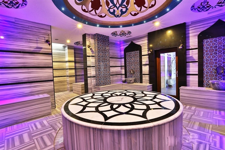 شقة بتخطيط 2+1 ضمن مجمع سكني شهير في منطقة أفسلار – ألانيا