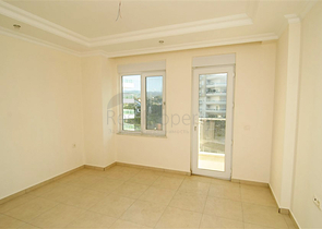 شقة بتخطيط 2+1 ضمن مجمع سكني شهير في منطقة أفسلار – ألانيا