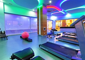 شقة بتخطيط 2+1 ضمن مجمع سكني شهير في منطقة أفسلار – ألانيا