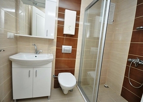 شقة مؤثثة بسعر مناسب في منطقة محمودلار – ألانيا