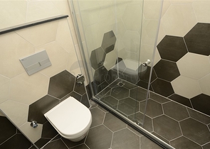 شقة بتخطيط 2+1 ضمن مجمع جديد في منطقة اوبا – ألانيا