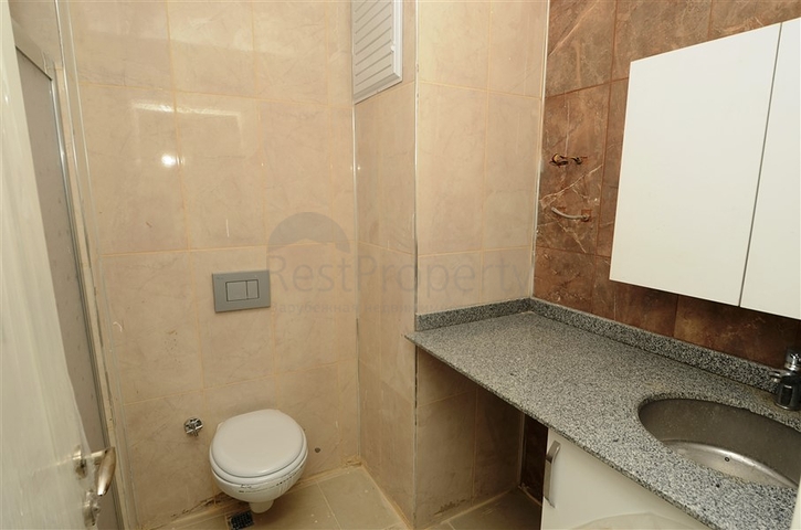 شقة بسعر مناسب ضمن مجمع جديد في منطقة محمودلار -ألانيا