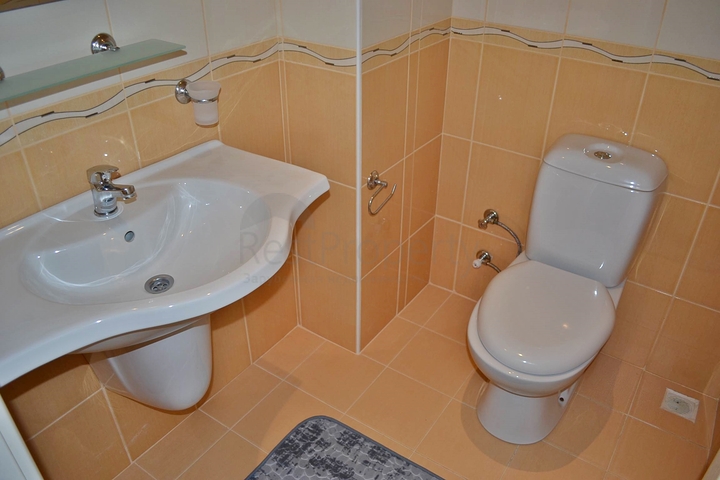 شقة مؤثثة من قبل المالك في منطقة محمودلار – ألانيا