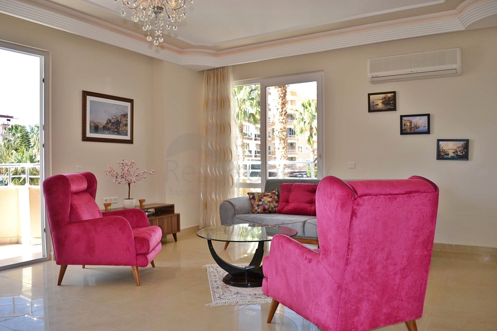 شقة مؤثثة من قبل المالك في منطقة محمودلار – ألانيا