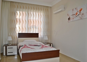 شقة مؤثثة من قبل المالك في منطقة محمودلار – ألانيا