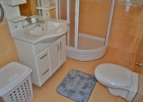 شقة مؤثثة من قبل المالك في منطقة محمودلار – ألانيا