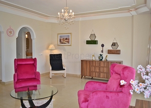 شقة مؤثثة من قبل المالك في منطقة محمودلار – ألانيا