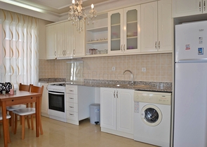 شقة مؤثثة من قبل المالك في منطقة محمودلار – ألانيا