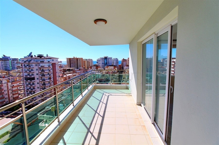 شقة بتخطيط 2+1 بسعر مغر في منطقة محمودلار – ألانيا