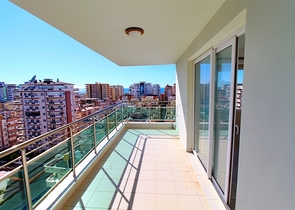 شقة بتخطيط 2+1 بسعر مغر في منطقة محمودلار – ألانيا