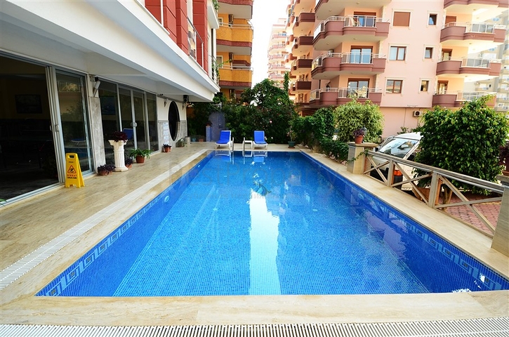 إستديو مؤثث في منطقة محمودلار – ألانيا