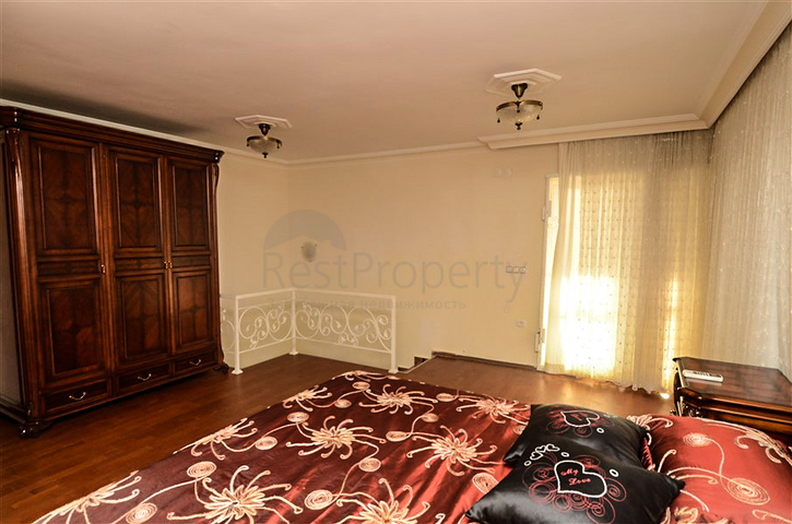 دوبلكس مؤثثة بإطلالة بحرية في منطقة محمودلار – ألانيا