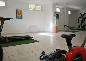 دوبلكس مؤثثة بإطلالة بحرية في منطقة محمودلار – ألانيا