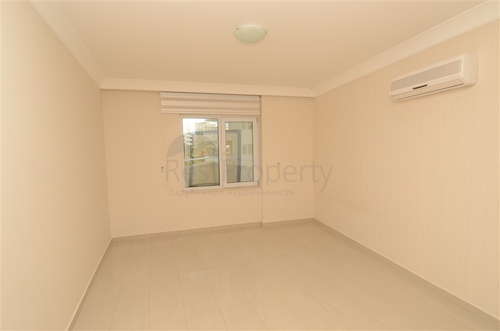 شقة بتخطيط 2+1 ضمن مجمع فاخر في منطقة محمودلار – ألانيا