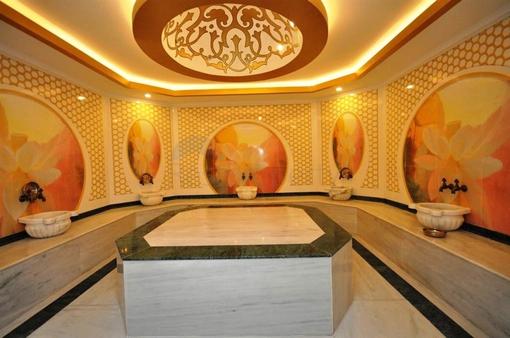 شقة بتخطيط 1+1 ضمن مجمع مميز في منطقة محمودلار – ألانيا