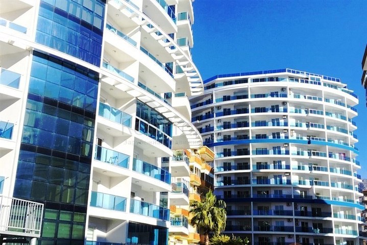 شقة بتخطيط 1+1 ضمن مجمع مميز في منطقة محمودلار – ألانيا