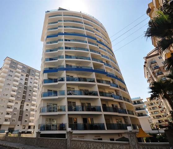 شقة بتخطيط 1+1 ضمن مجمع مميز في منطقة محمودلار – ألانيا