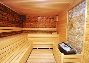 شقة بتخطيط 1+1 ضمن مجمع مميز في منطقة محمودلار – ألانيا