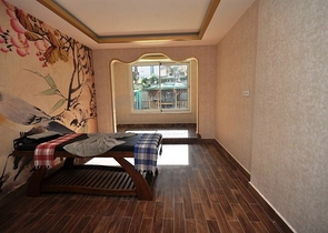 شقة بتخطيط 1+1 ضمن مجمع مميز في منطقة محمودلار – ألانيا