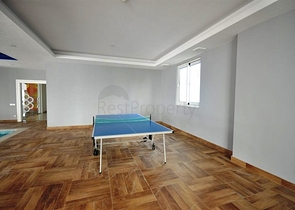 شقة بتخطيط 1+1 ضمن مجمع مميز في منطقة محمودلار – ألانيا