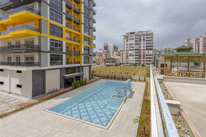 مشروع إستثماري قيد الإنشاء في منطقة محمودلار – ألانيا