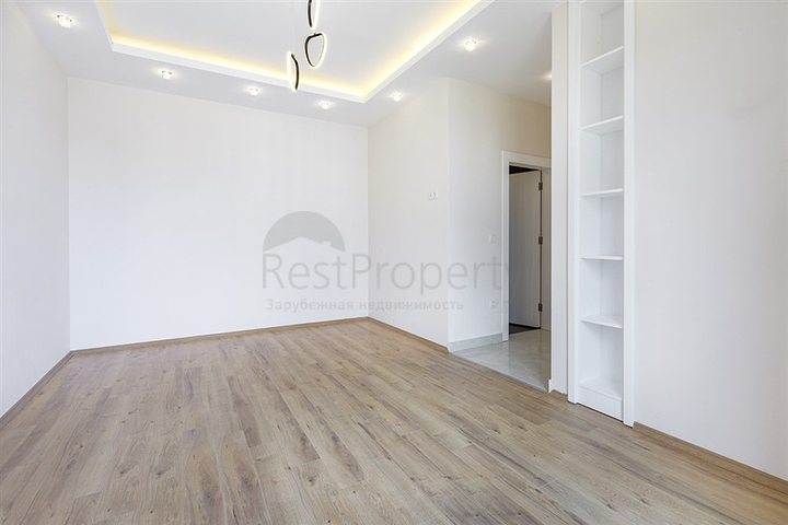 مشروع إستثماري قيد الإنشاء في منطقة محمودلار – ألانيا