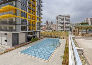 مشروع إستثماري قيد الإنشاء في منطقة محمودلار – ألانيا