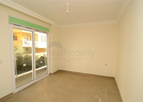 شقة بتخطيط 1+1 في مركز ألانيا