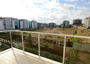 شقة دوبلكس في منطقة كاستل – ألانيا