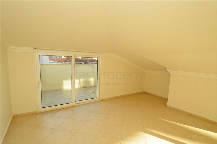 دوبلكس واسعة وبسعر مناسب جداً في منطقة توسمور – ألانيا