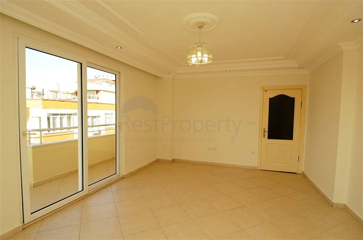 دوبلكس واسعة وبسعر مناسب جداً في منطقة توسمور – ألانيا