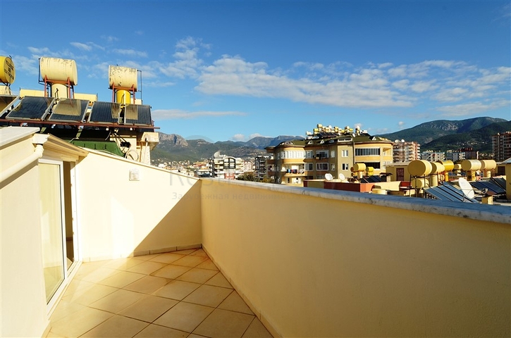 دوبلكس واسعة وبسعر مناسب جداً في منطقة توسمور – ألانيا