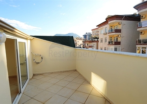 دوبلكس واسعة وبسعر مناسب جداً في منطقة توسمور – ألانيا